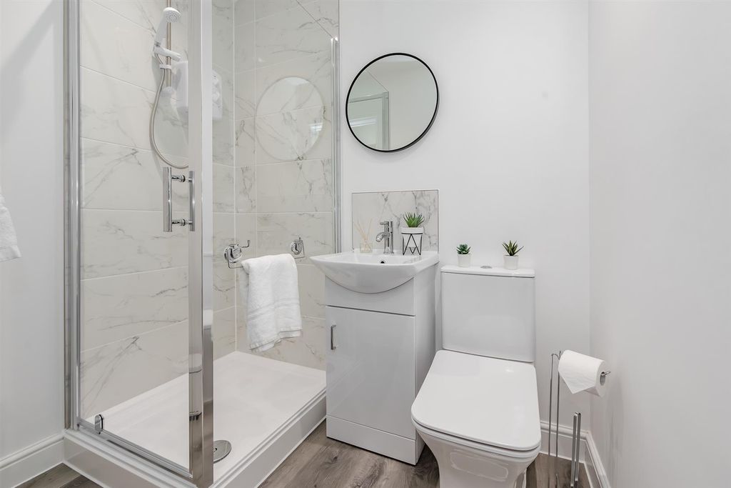 Property photo 3 of 10 Rm6_Img-27.Jpg