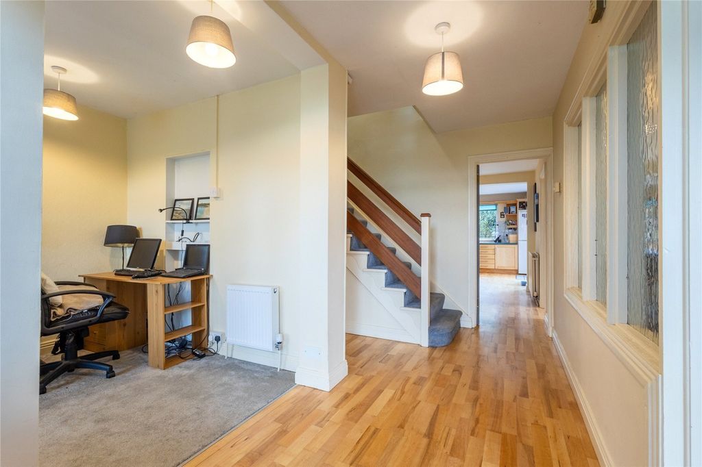 Property photo 3 of 28 Picture No. 26