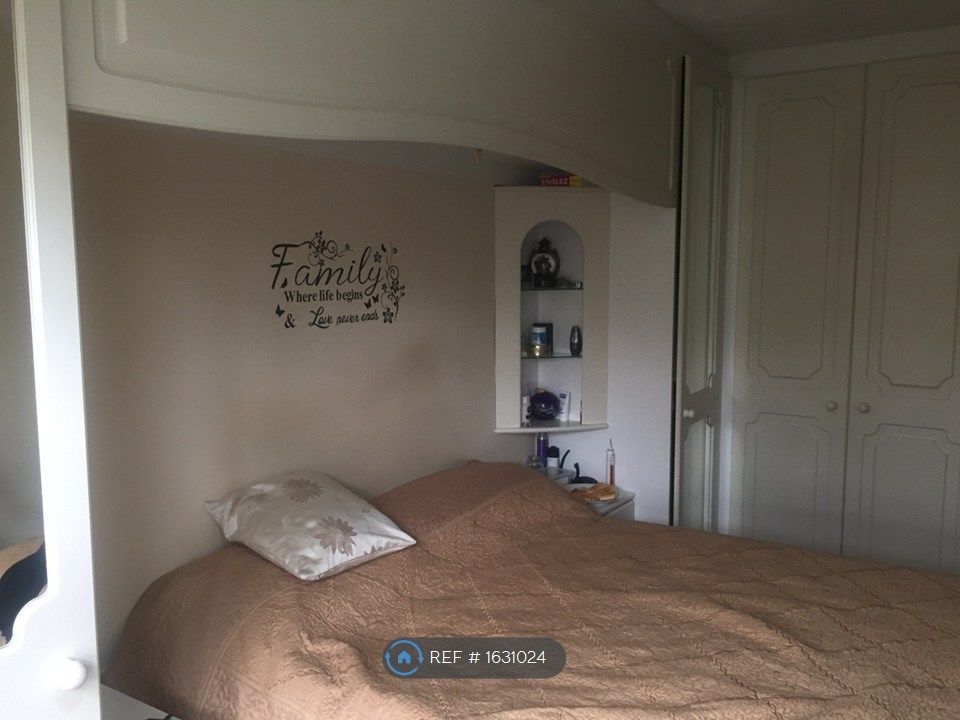 Property photo 2 of 9 Double Room For Single £775