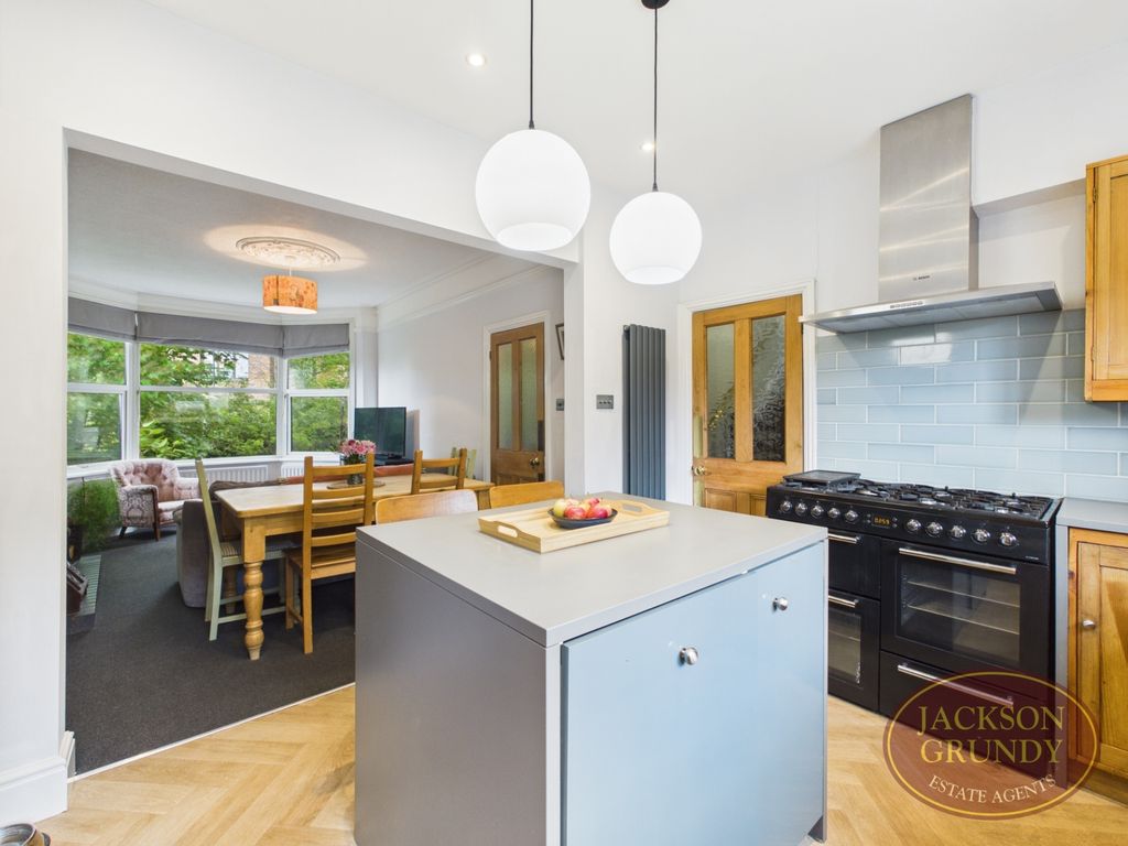 Property photo 2 of 26 Holmfield Terrace