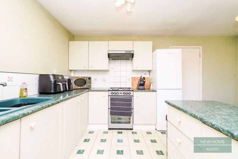 Property photo 3 of 15 Photo 10