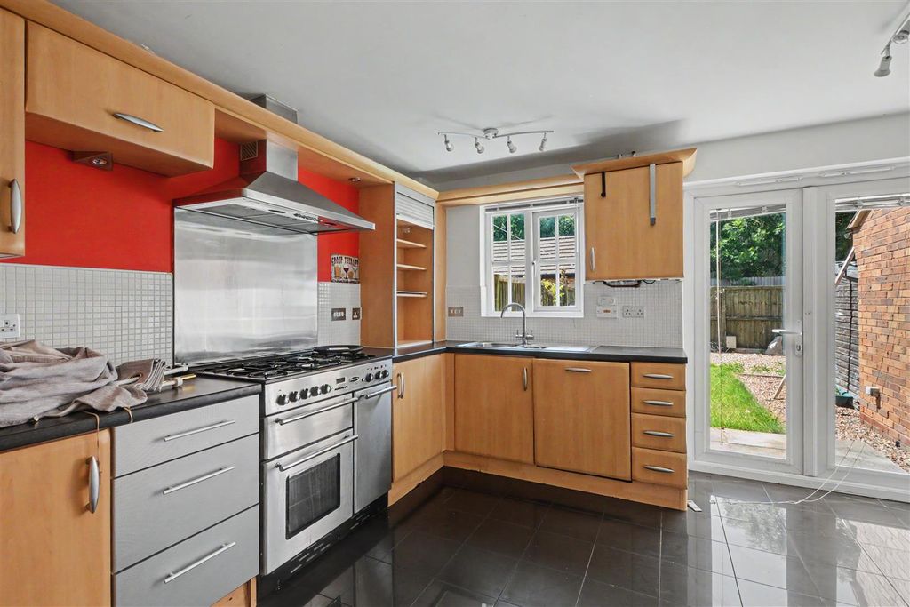 Property photo 2 of 21 Kitchen_1.Jpeg