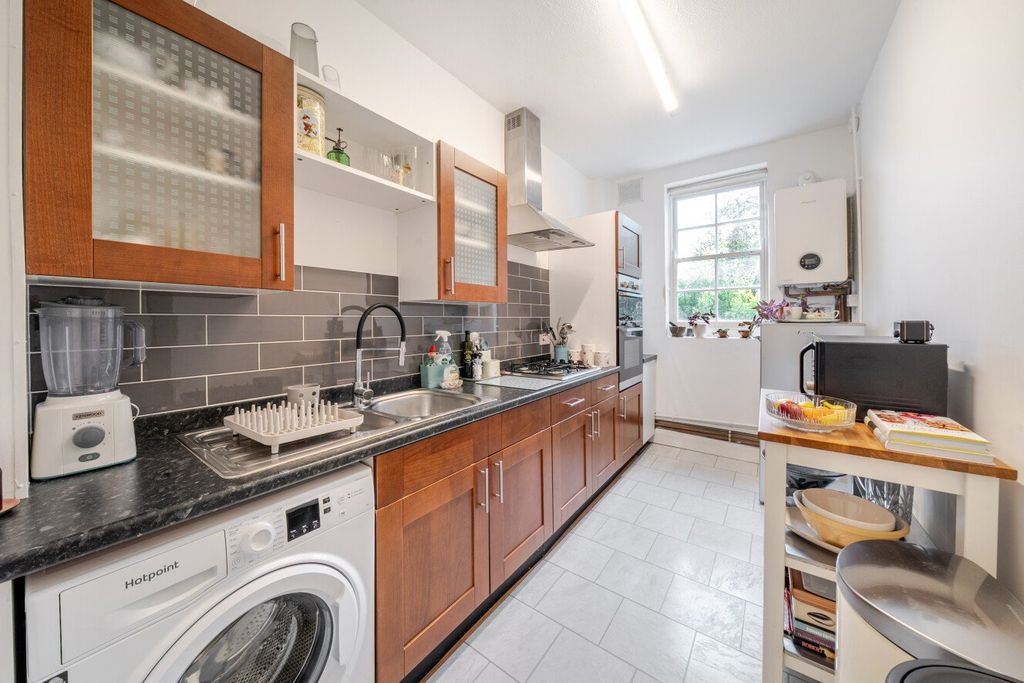 Property photo 3 of 17 Picture No. 13