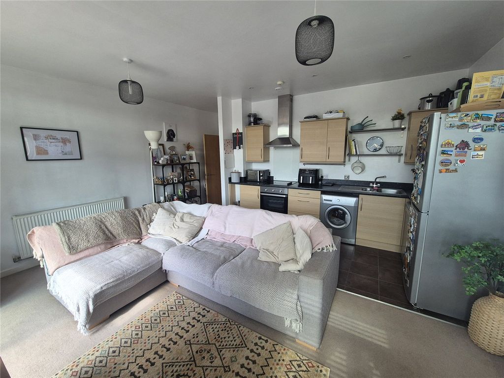 Property photo 3 of 13 Picture No. 05