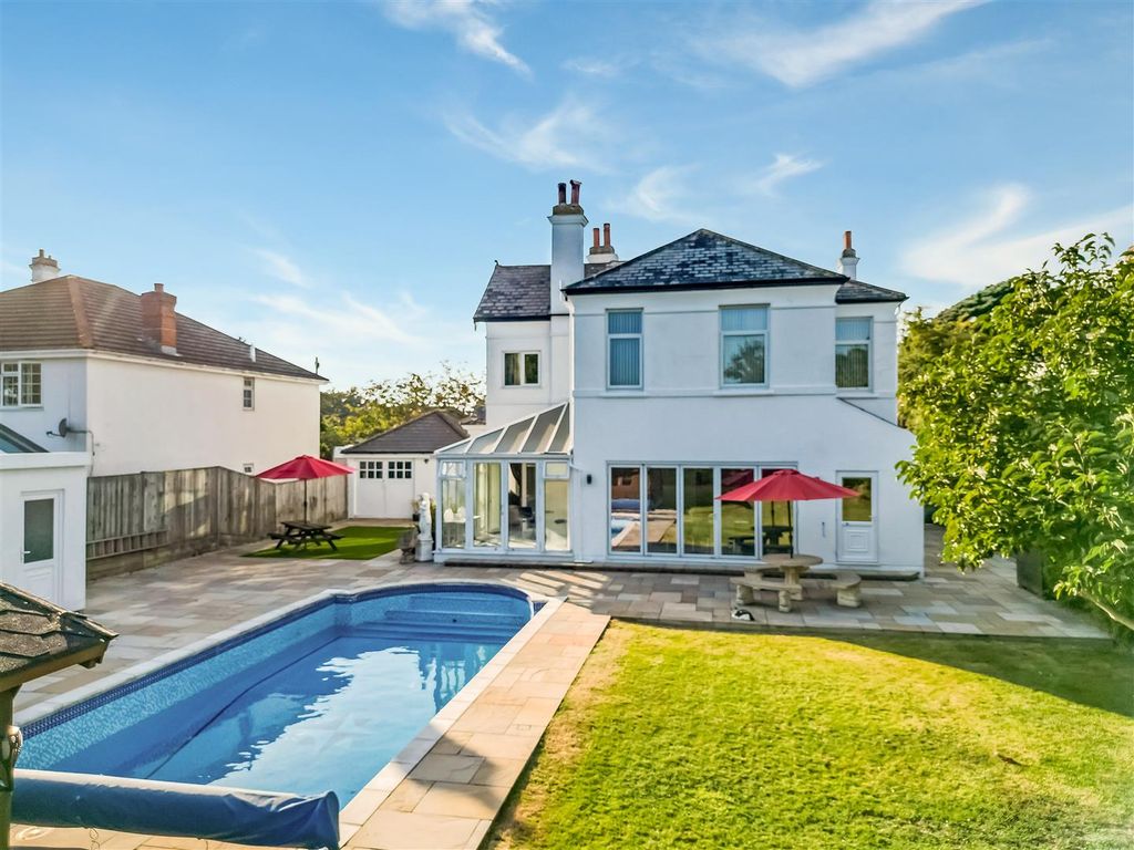 Property photo 1 of 29 Rear Garden