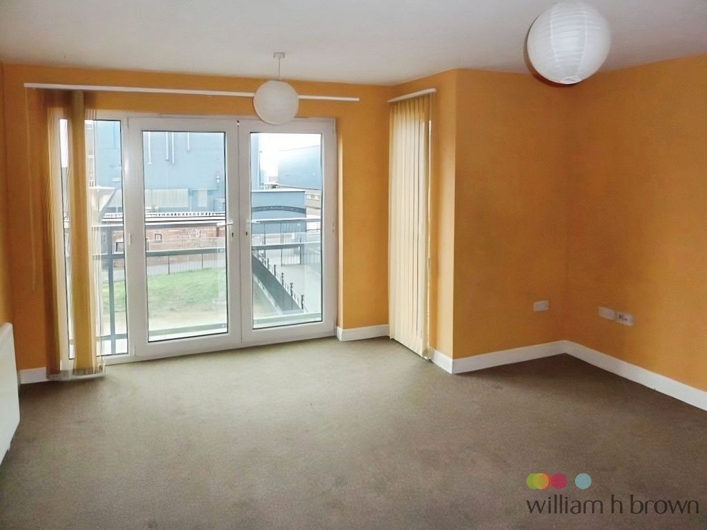 Property photo 3 of 5 Living Room