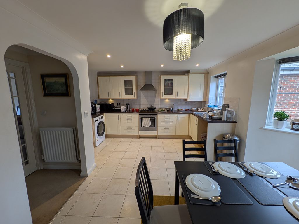 Property photo 2 of 15 Kitchen