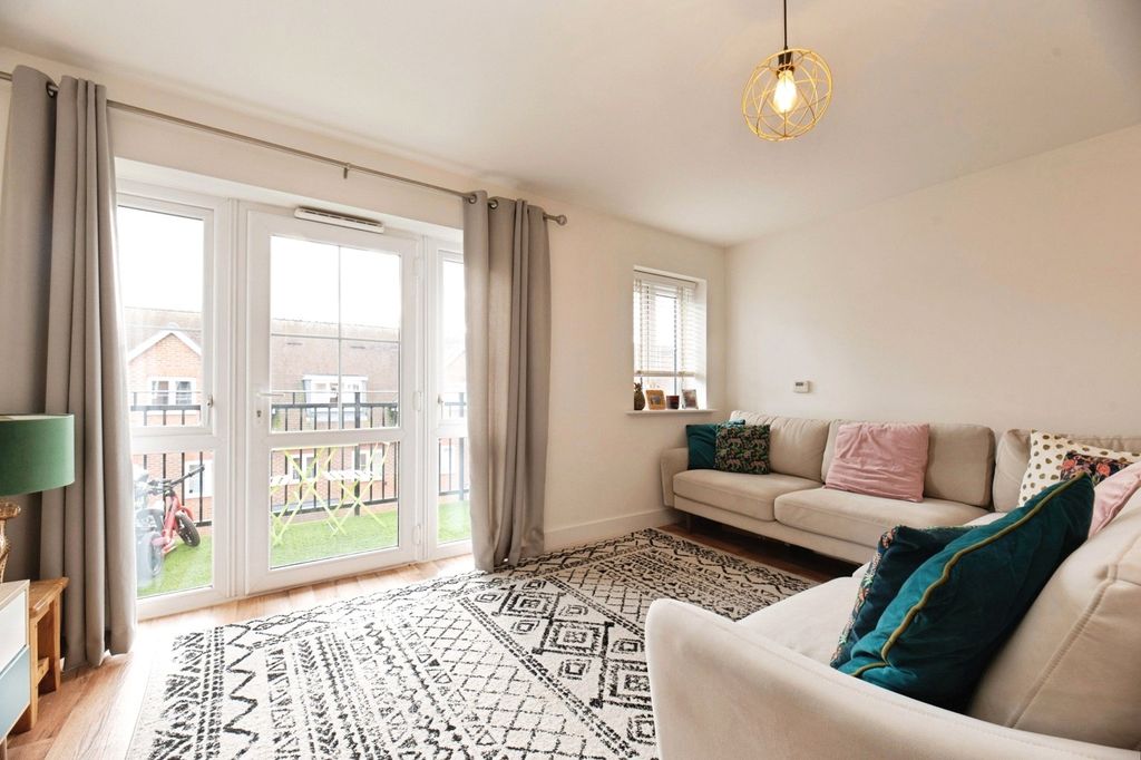 Property photo 2 of 11 Pbox-Img.Jpg