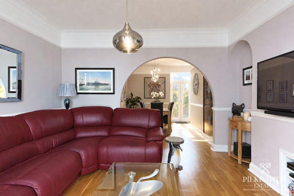 Property photo 3 of 14 5209714