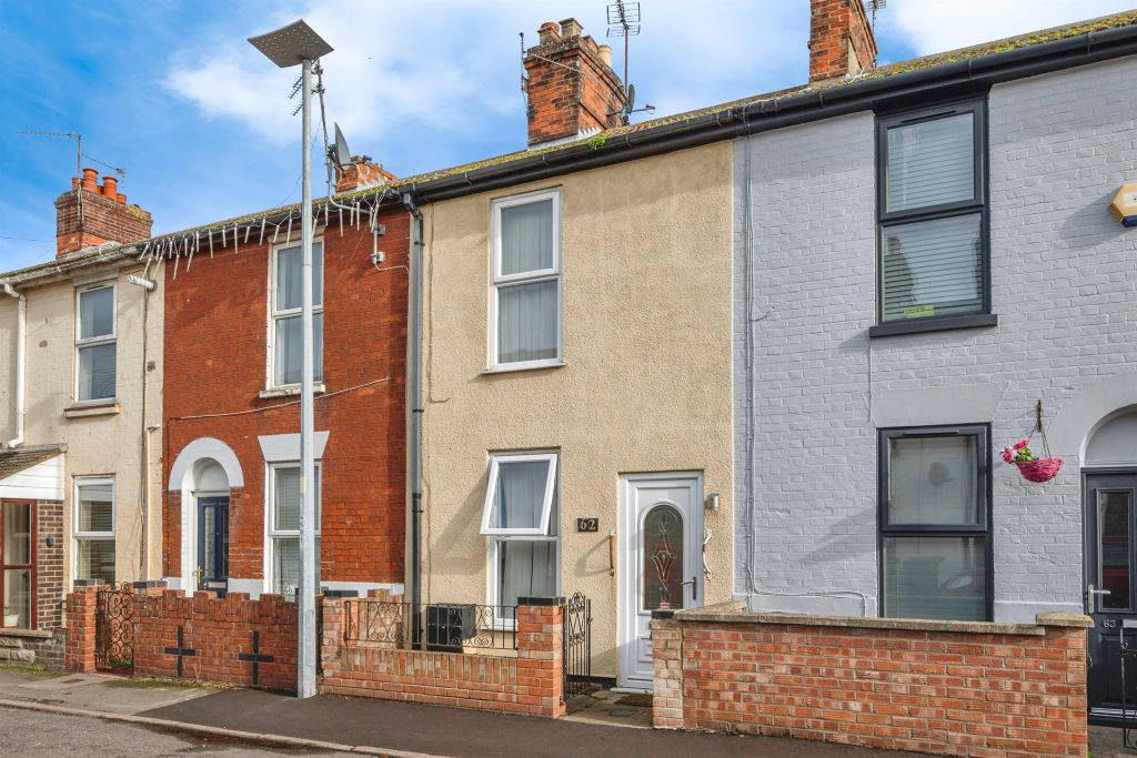 Property photo 1 of 17