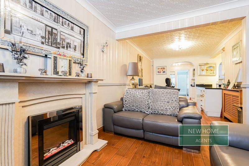 Property photo 3 of 23 Photo 12