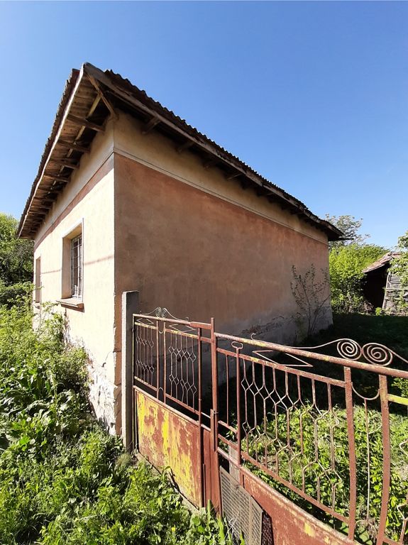 Property photo 3 of 7