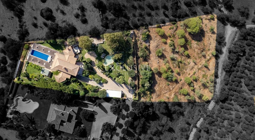 Property photo 3 of 86