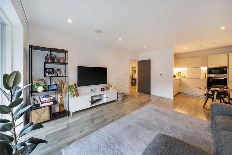 Property photo 2 of 16