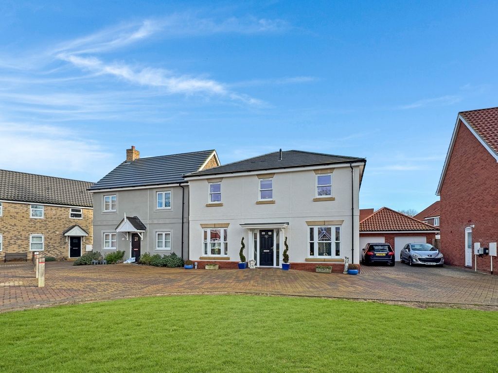 Property photo 1 of 18