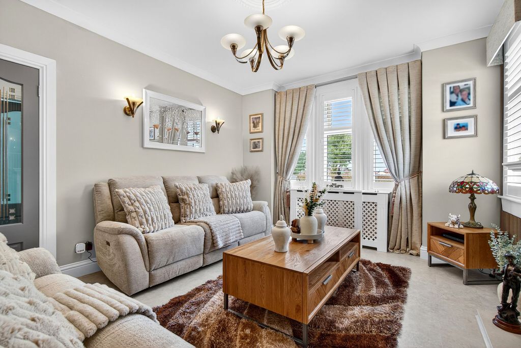 Property photo 2 of 30