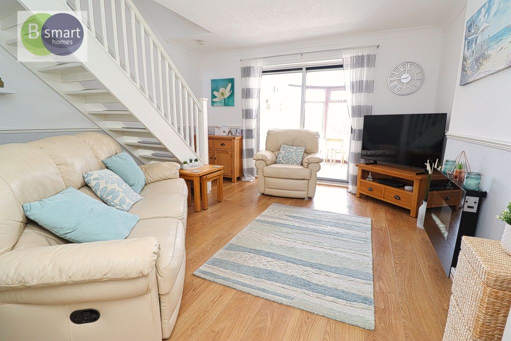 Property photo 3 of 13 Img_4247