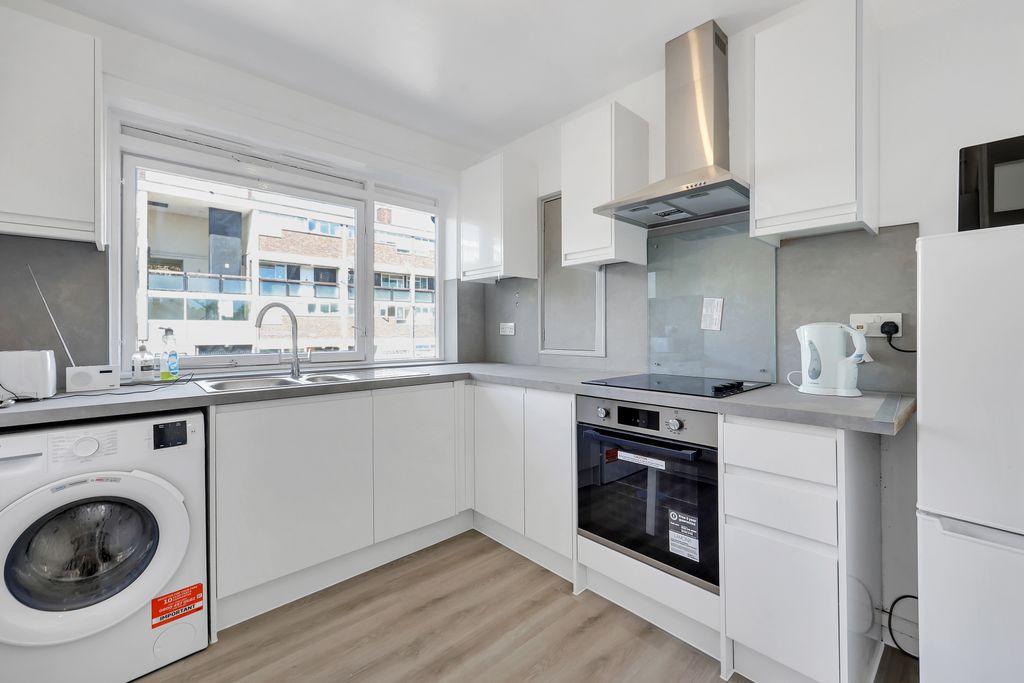 Property photo 2 of 11 Picture No. 01