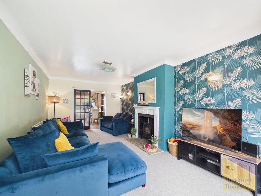 Property photo 3 of 16