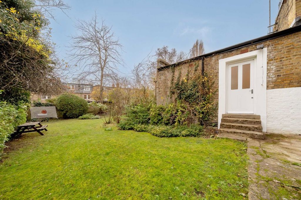 Property photo 2 of 7