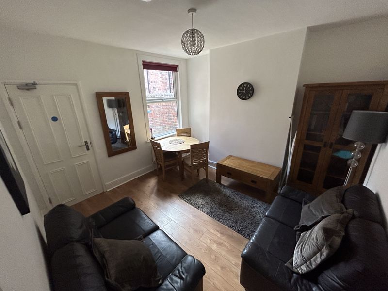 Property photo 3 of 9 Photo 3