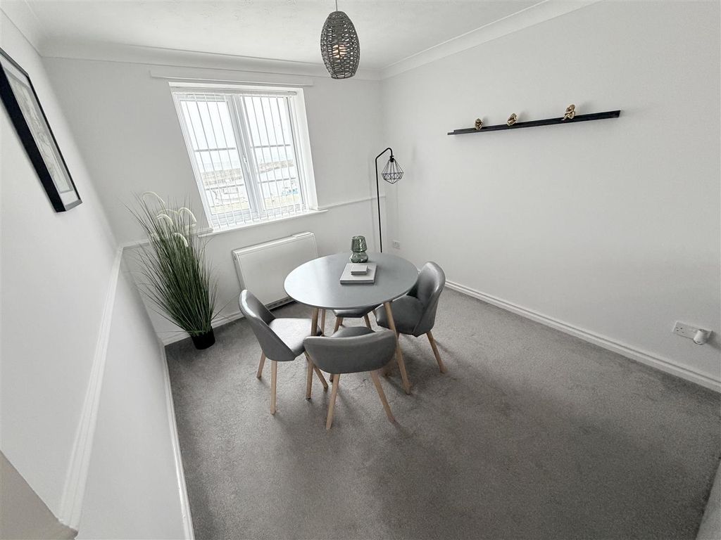 Additional image 7 of 2 bed property to rentNavigation Point, Middleton Road, Hartlepool TS24