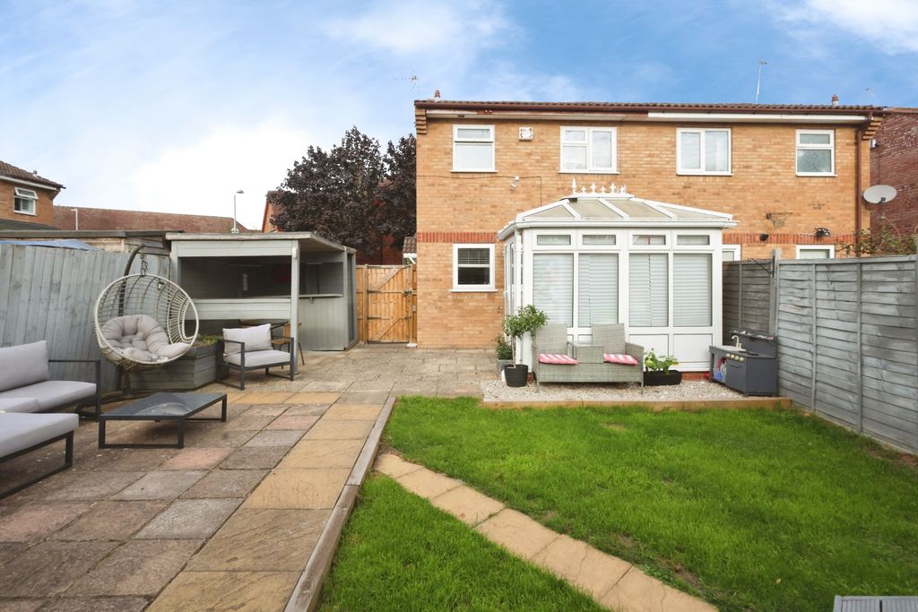 Property photo 3 of 18 Newcastleclosenewcastlecloseworcesterwr51Ra-46