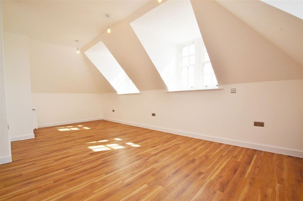 Property photo 2 of 8 Living Room