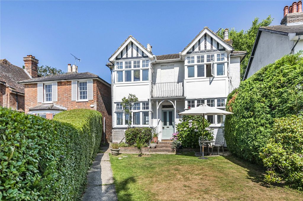 Property photo 1 of 21 Chelwood