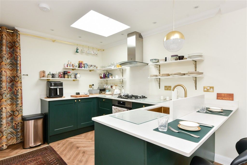 Property photo 3 of 15 Kitchen
