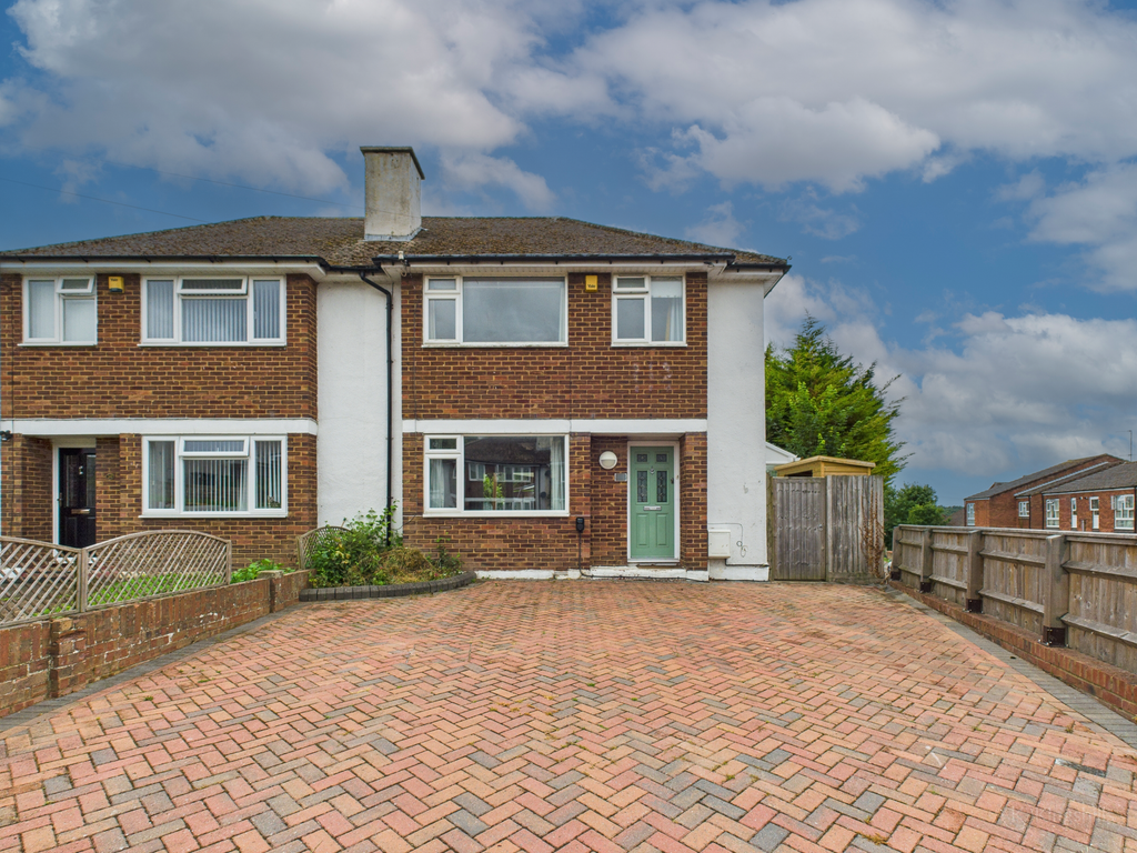 Property photo 1 of 13 18Wingate_Sky