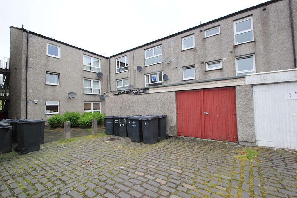 Property photo 1 of 5