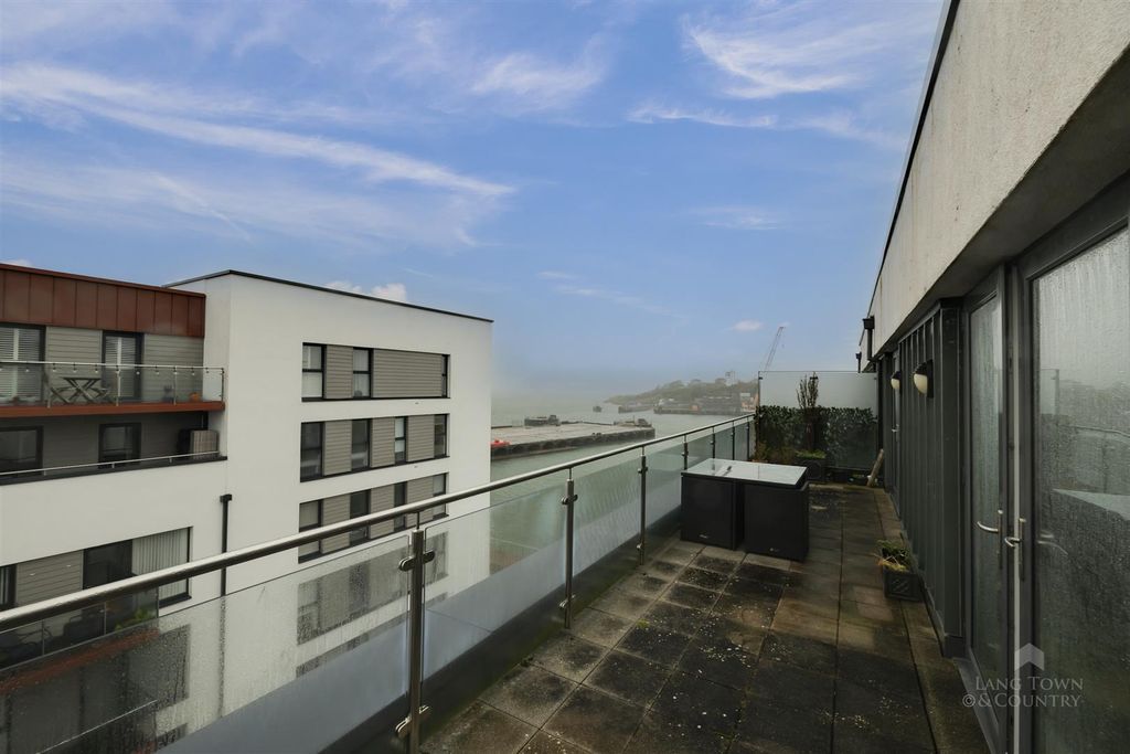Property photo 2 of 13 0020.Jpg