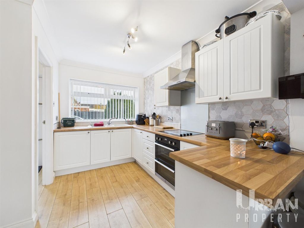 Property photo 2 of 16 Cam03038G0-Pr0209-Still005.Jpg