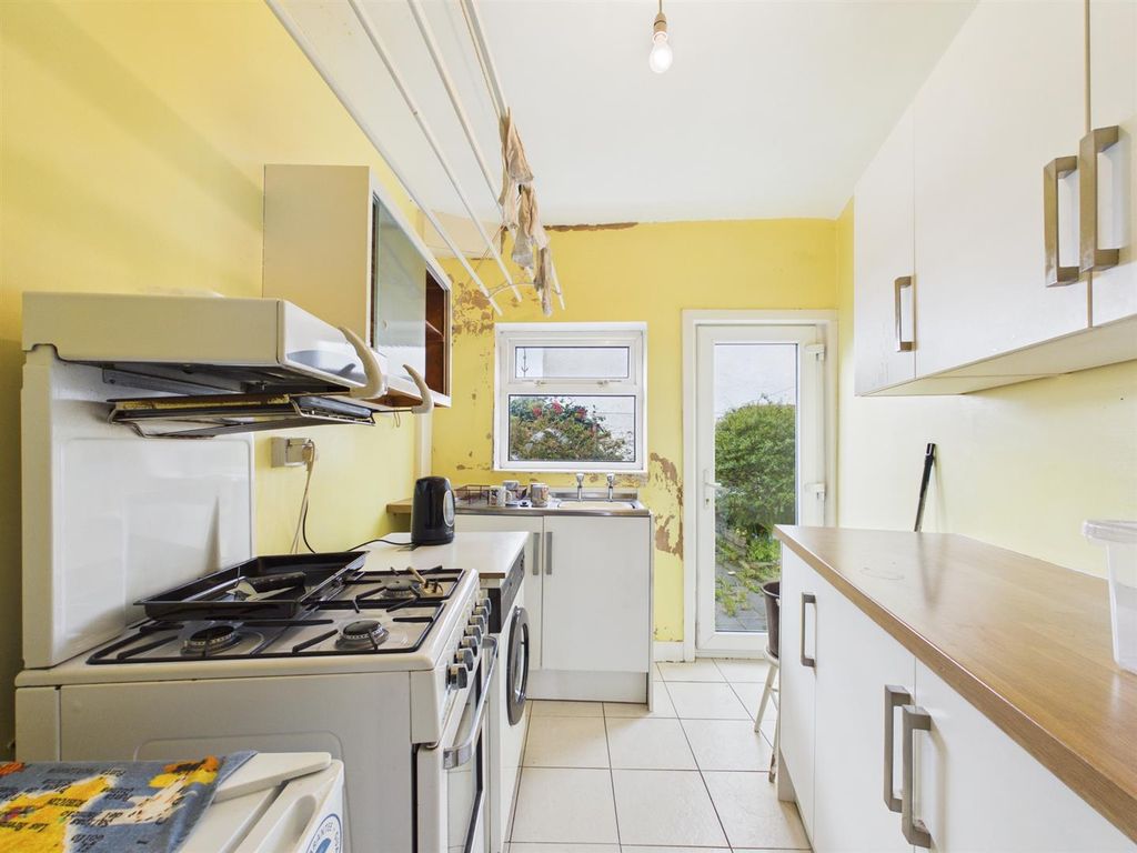 Property photo 3 of 27 Cam03604G0-Pr0282-Still009.Jpg