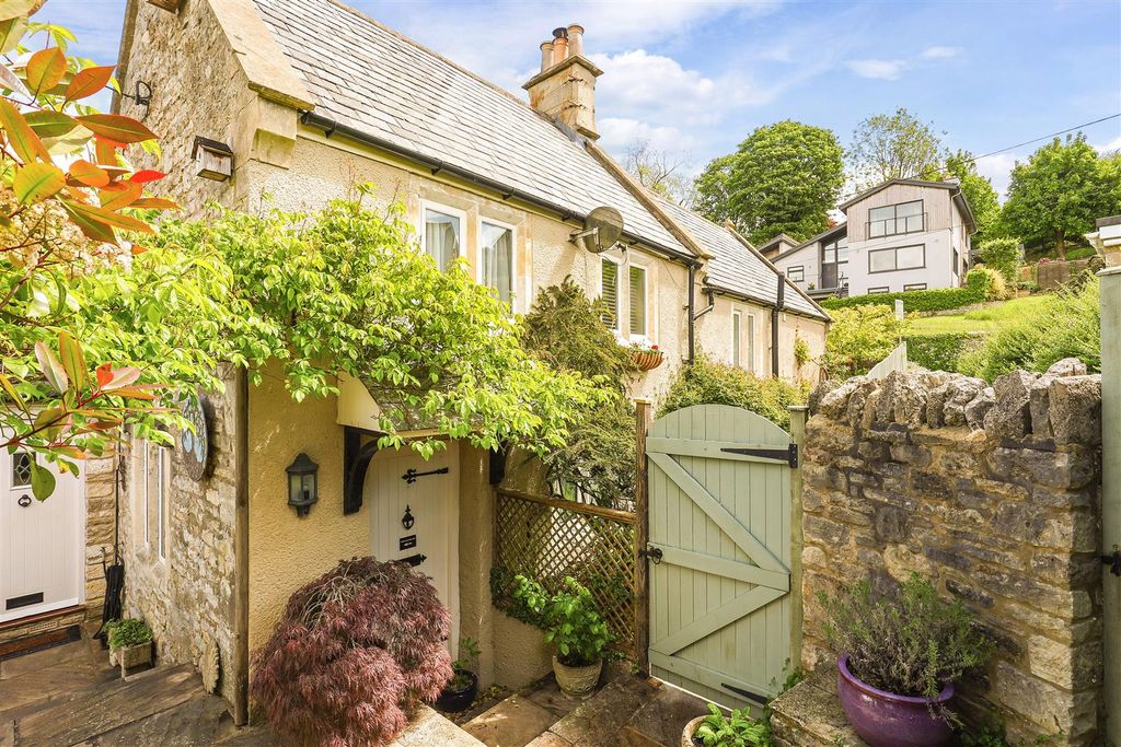 Eastcombe, Stroud GL6, 3 bed detached house for sale, £650,000 ...