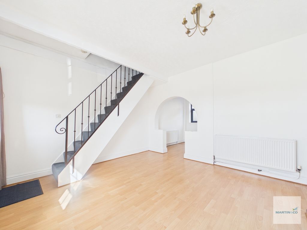 Property photo 3 of 15 Cam03394G0-Pr0480-Still009