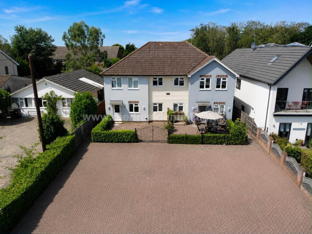 2 bed flat for sale2 Riverbreeze, 283 Ferry Road, Hockley SS5