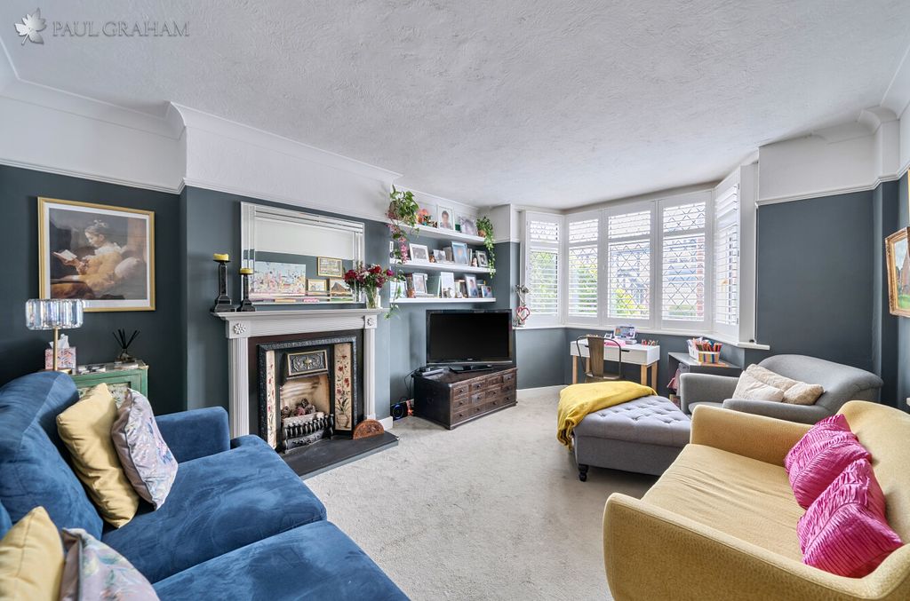 Property photo 2 of 24