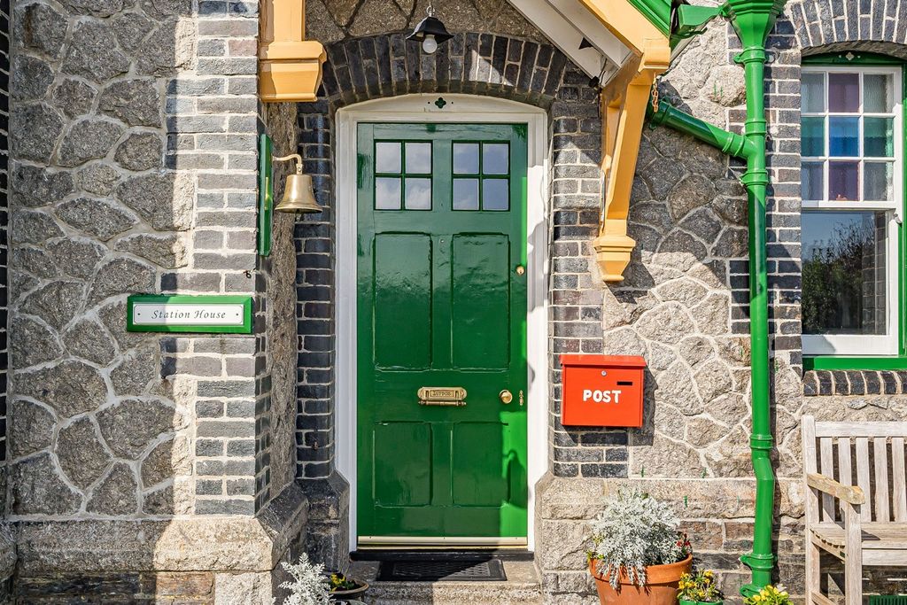 Property photo 3 of 40 5291885