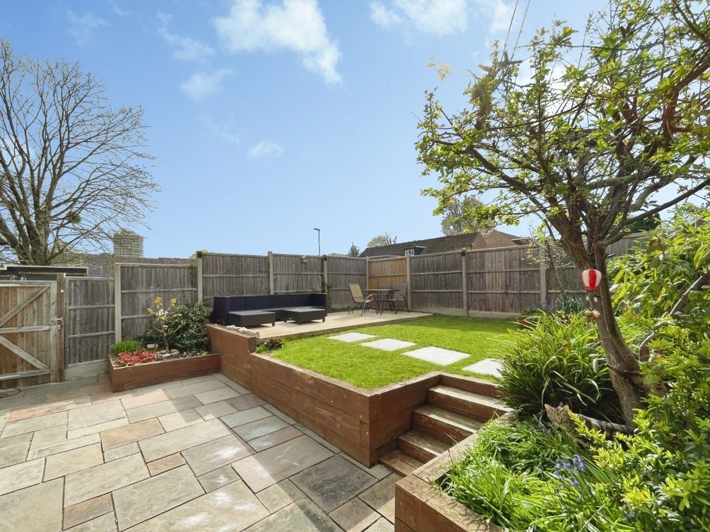 Property photo 2 of 16 Pbox-Img.Jpg