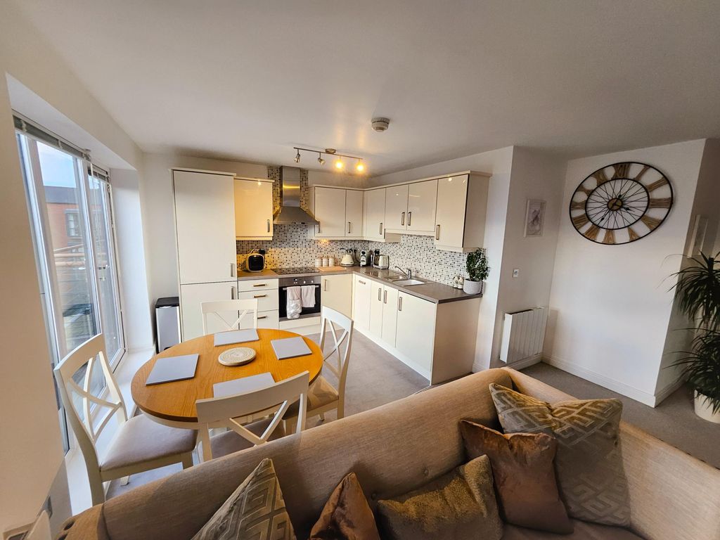 Property photo 2 of 26 Kitchen