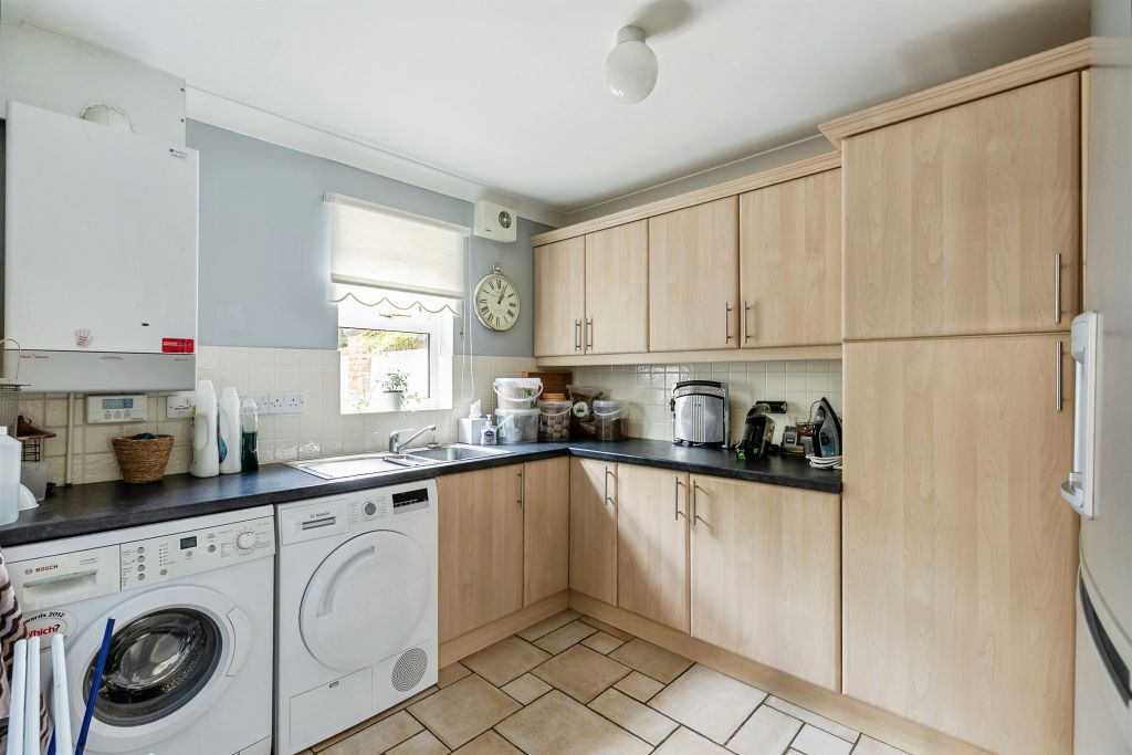 Property photo 3 of 17