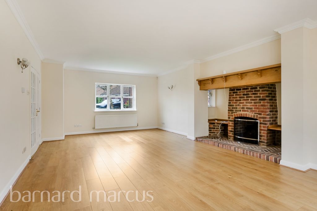 Property photo 3 of 8 Image