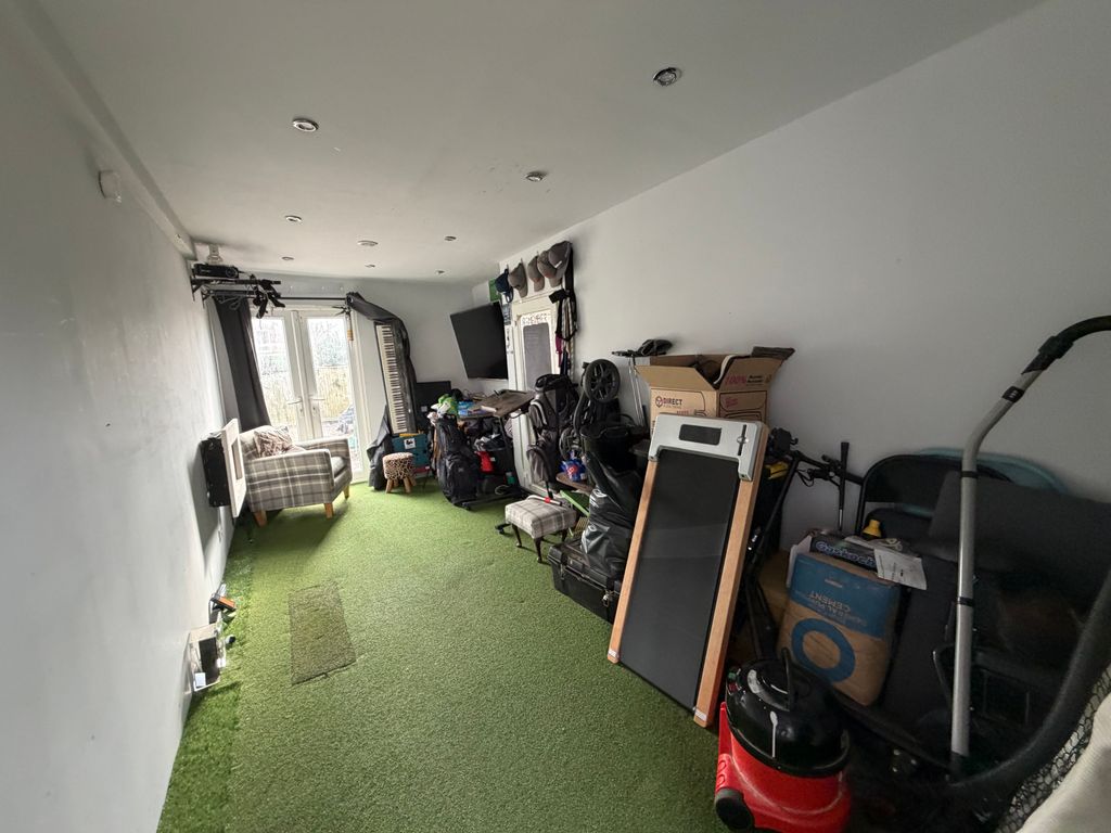 Property photo 2 of 15 Img_3338