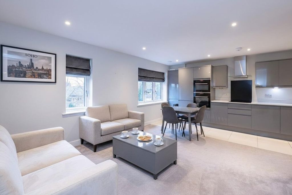 Property photo 3 of 10 Img_0347.Jpg