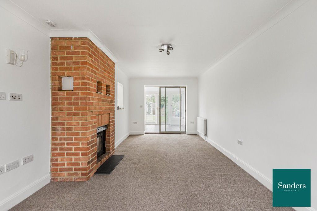 Property photo 2 of 23