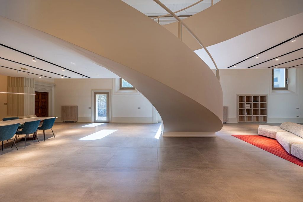 Property photo 2 of 30 <Alttext/>