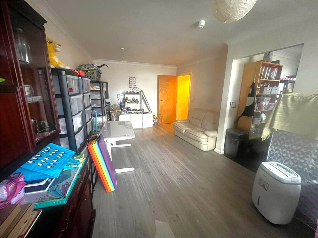 Property photo 2 of 8 Picture No. 06