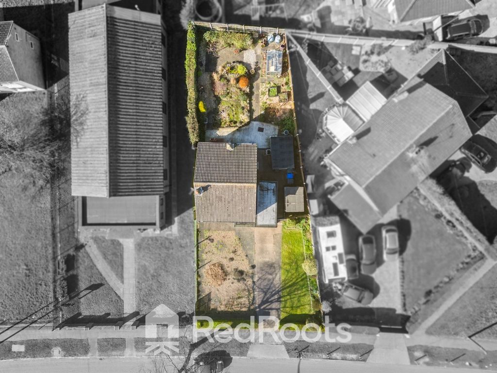 Property photo 2 of 25 4966283